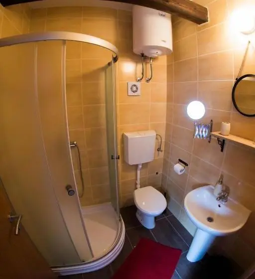 اتاق استاندارد, Guest House Relić