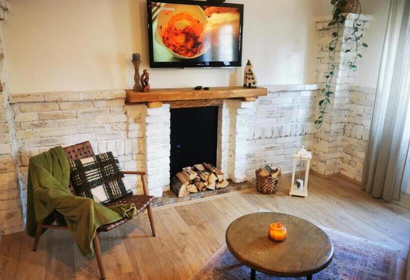 آپارتمان 1 خوابه, Guest House Relić