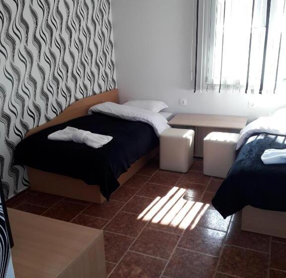 اتاق استاندارد, Guest House Tedi