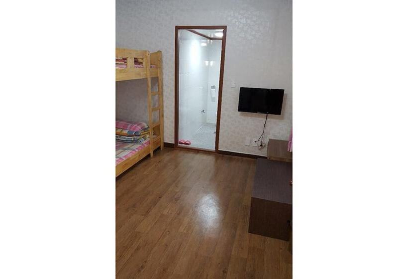 חדר משפחתי, Jeju Sunflower Guest House