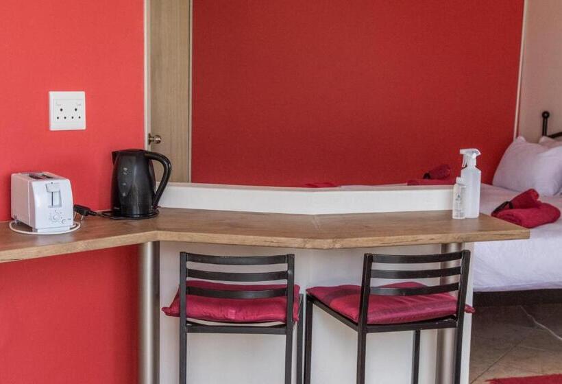 اتاق استاندارد, Stay Cleverly Self Catering Apartments