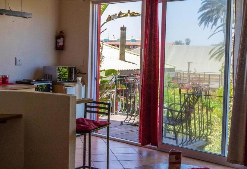 اتاق استاندارد, Stay Cleverly Self Catering Apartments