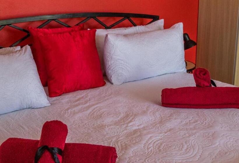 اتاق استاندارد, Stay Cleverly Self Catering Apartments