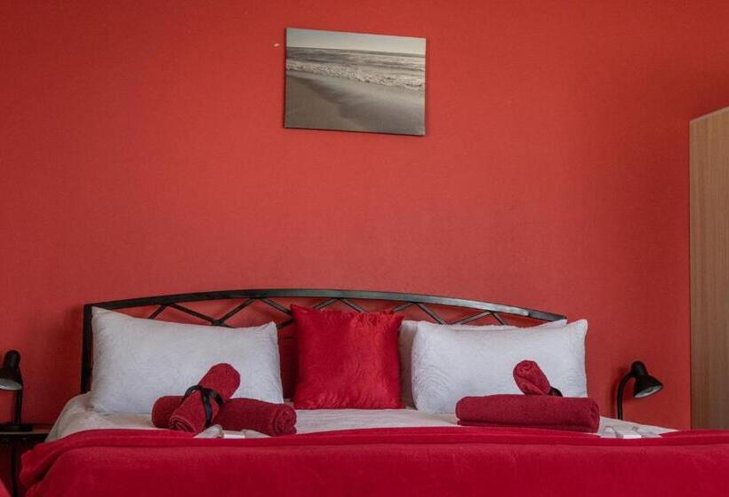 اتاق استاندارد, Stay Cleverly Self Catering Apartments