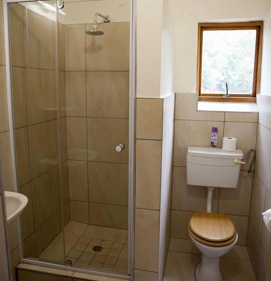 اتاق خانوادگی, Stay Cleverly Self Catering Apartments