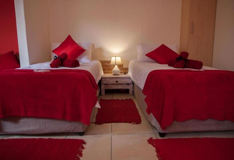 اتاق خانوادگی, Stay Cleverly Self Catering Apartments