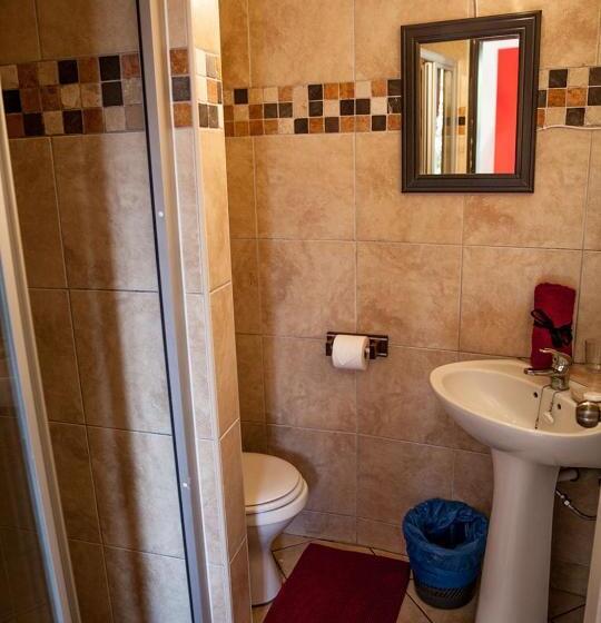 اتاق استاندارد, Stay Cleverly Self Catering Apartments