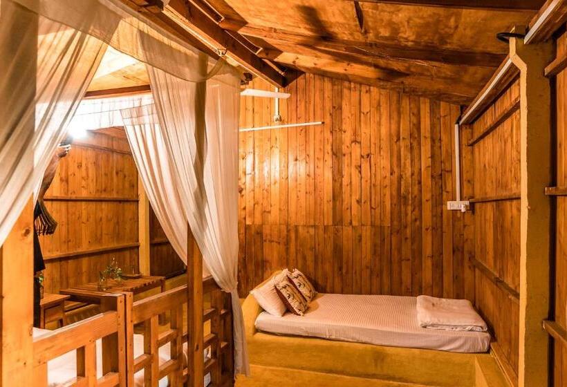 סוויטה משפחתית, Jamboree Creek Yoga