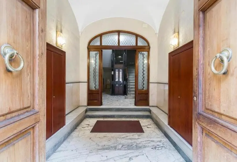 اتاق عادی, Easy Budget Colosseo