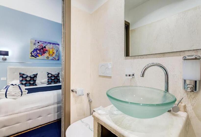 اتاق عادی, Easy Budget Colosseo