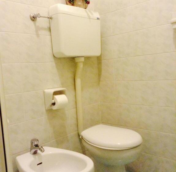 エコノミートリプルルーム, Sorriso