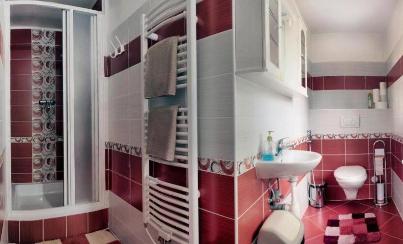 Camera Standard, Resort Mezná