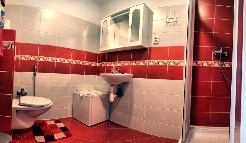 Camera Standard, Resort Mezná