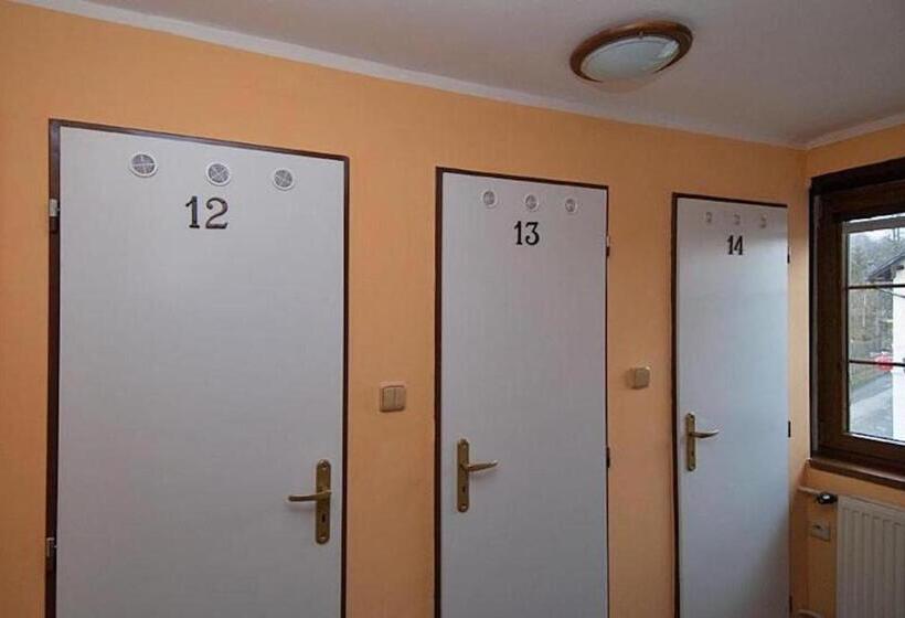 Camera Quadrupla Standard, Resort Mezná