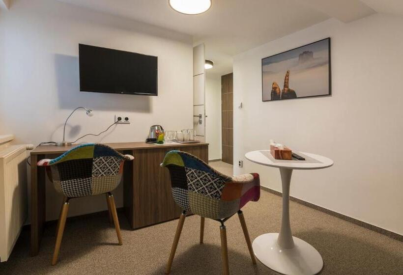 Camera Familiare, Resort Mezná