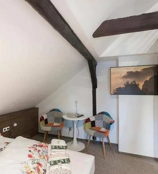 Standard Neljän Hengen Huone, Resort Mezná