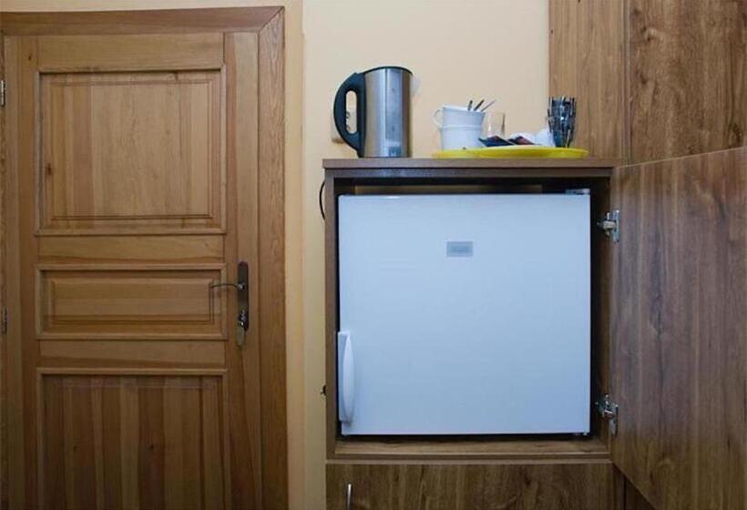 Camera Standard, Resort Mezná