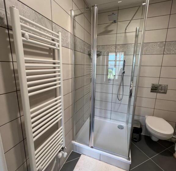 Camera Quadrupla Standard, Resort Mezná