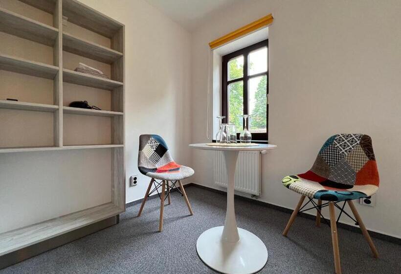 Camera Quadrupla Standard, Resort Mezná