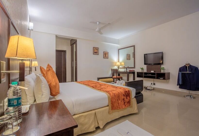 Апартаменты Deluxe 1 Спальня, Rosewood Apartment Hotel Pantnagar
