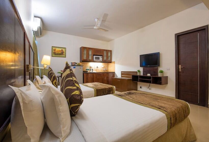 Студия Стандарт, Rosewood Apartment Hotel Pantnagar