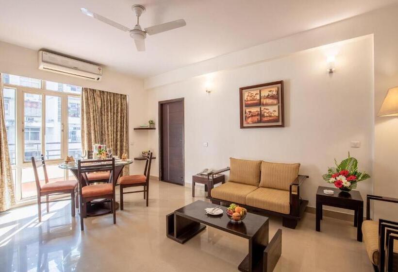Люкс, Rosewood Apartment Hotel   Pantnagar