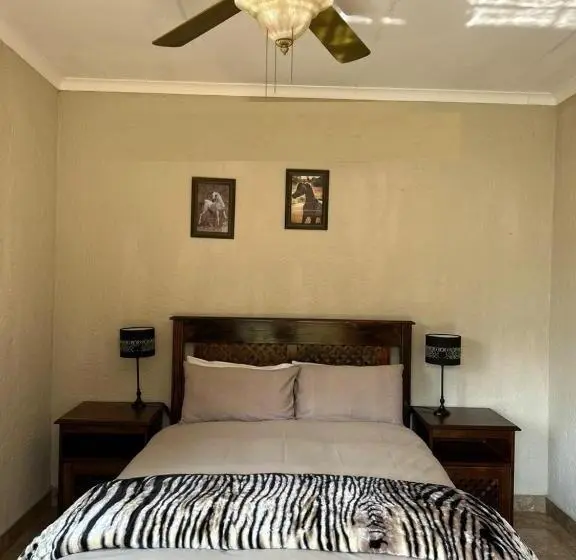 کلبه ییلاقی, Silver Mist Resort, Haenertsburg