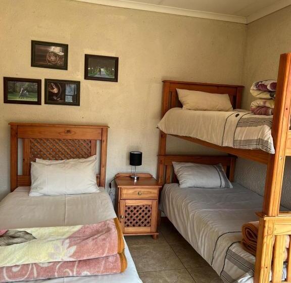 Шале 1 Спальня, Silver Mist Resort, Haenertsburg