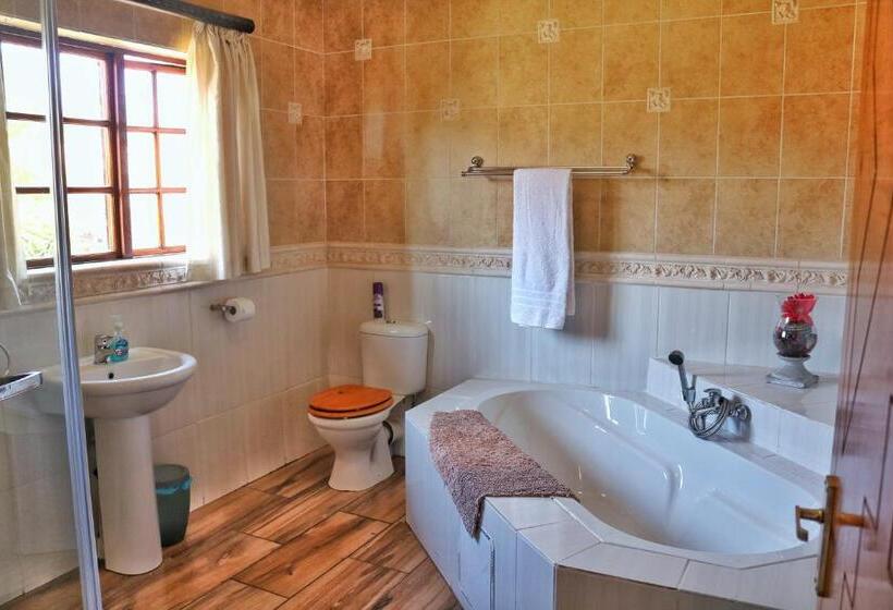 דירה בת חדר שינה 1 עם מרפסת, Kairos Home