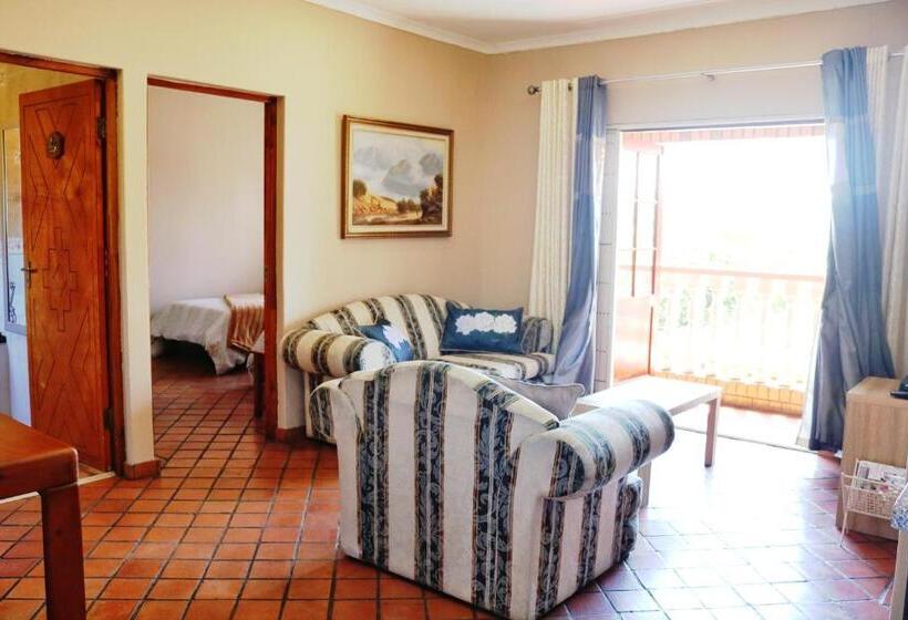 דירה בת חדר שינה 1 עם מרפסת, Kairos Home