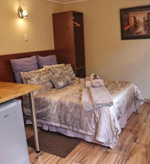 חדר סטודיו סטנדרד, Kairos Home