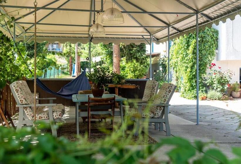 Апартаменты 2 Спальни, Liget Vendégház