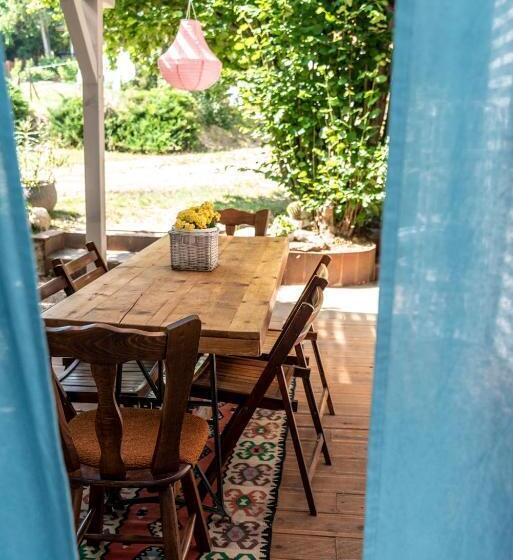 Апартаменты 1 Спальня с Террасой, Liget Vendégház