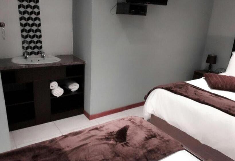 غرفة عائلية, Tukha Guesthouse