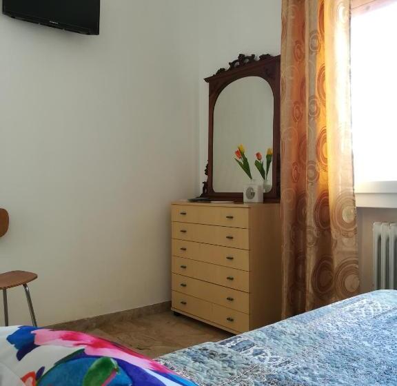Номер Стандарт Индивидуальный Совместная Ванная, Venice Vacation House
