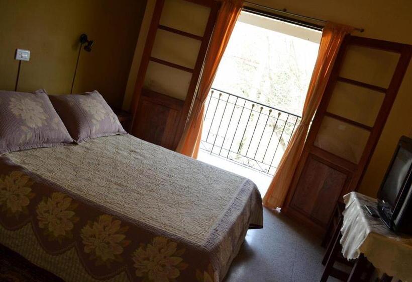 חדר דלוקס עם מרפסת, Hostal La Gloria