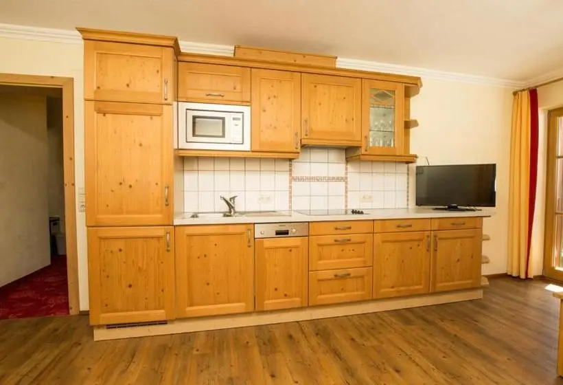 2 Bedroom Apartment, Aparthotel Weningeralm