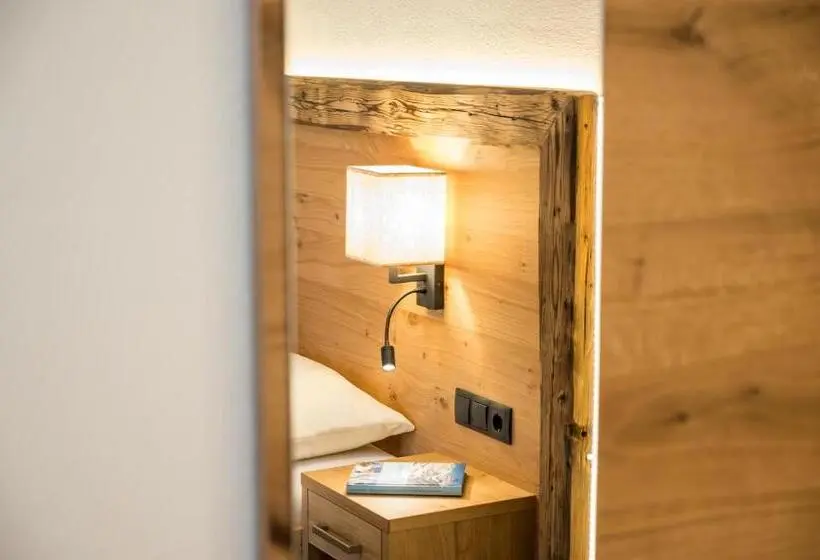 Standard Single Room, Aparthotel Weningeralm