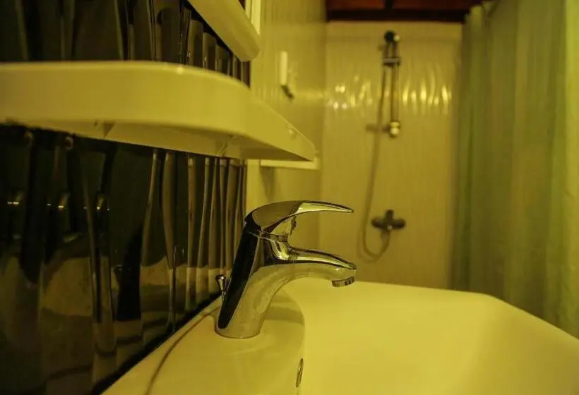 Standard Room, Kandyan Hideout