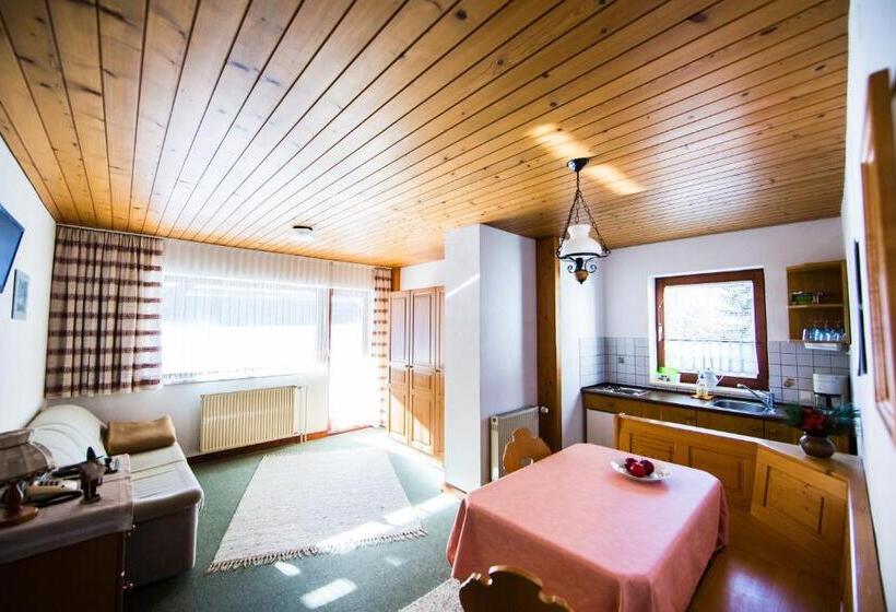 1 Bedroom Apartment Mountain View, Farm Košir