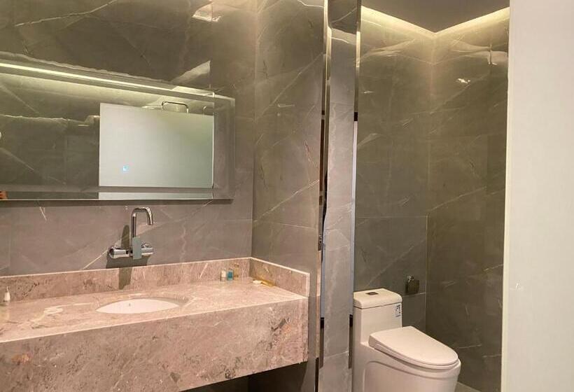 سوییت, ضيافة القرية الثلاثية شقق مخدومة Aldyafa