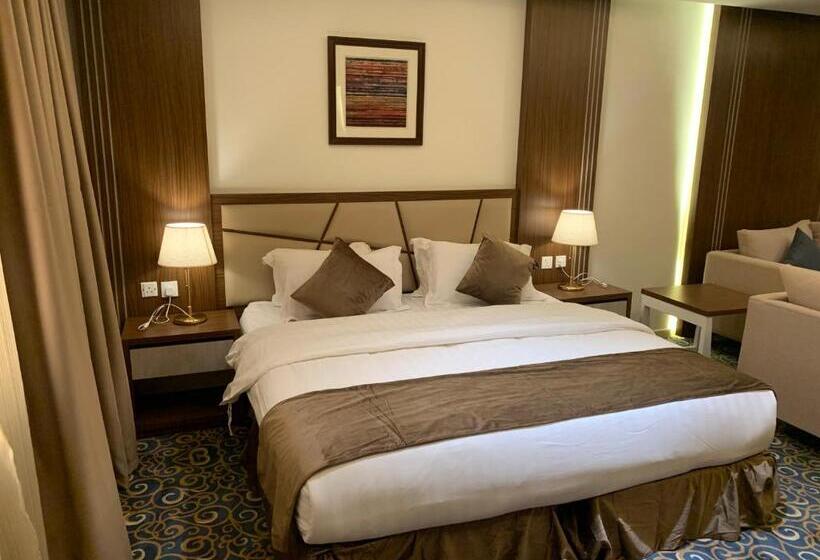 سوییت, ضيافة القرية الثلاثية شقق مخدومة Aldyafa