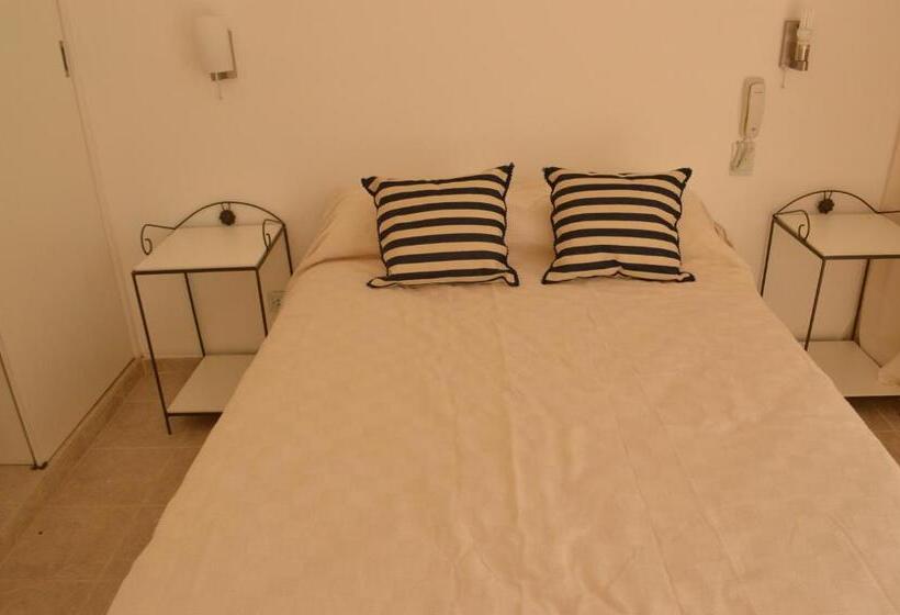 اتاق استاندارد برای معلولان, Faro Del Parque