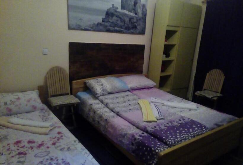 اتاق خانوادگی, Guest House Mirijevski Konak