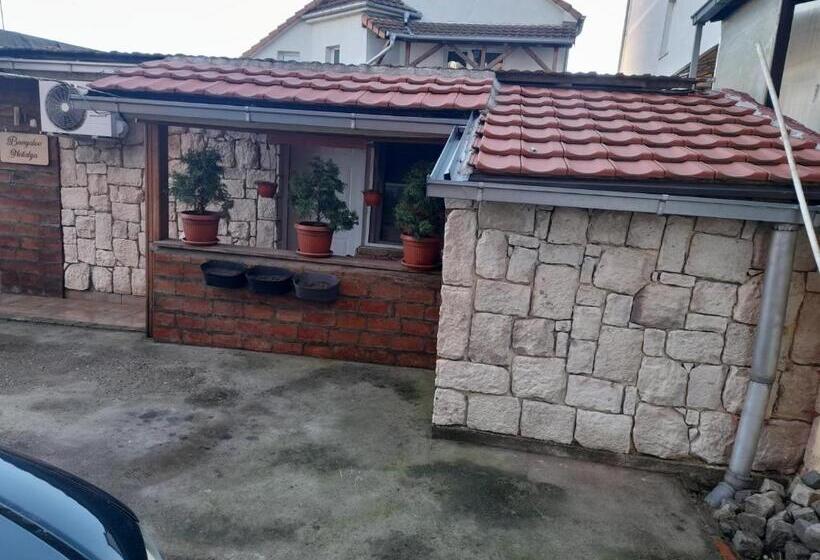 بانگلوی استاندارد, Guest House Mirijevski Konak