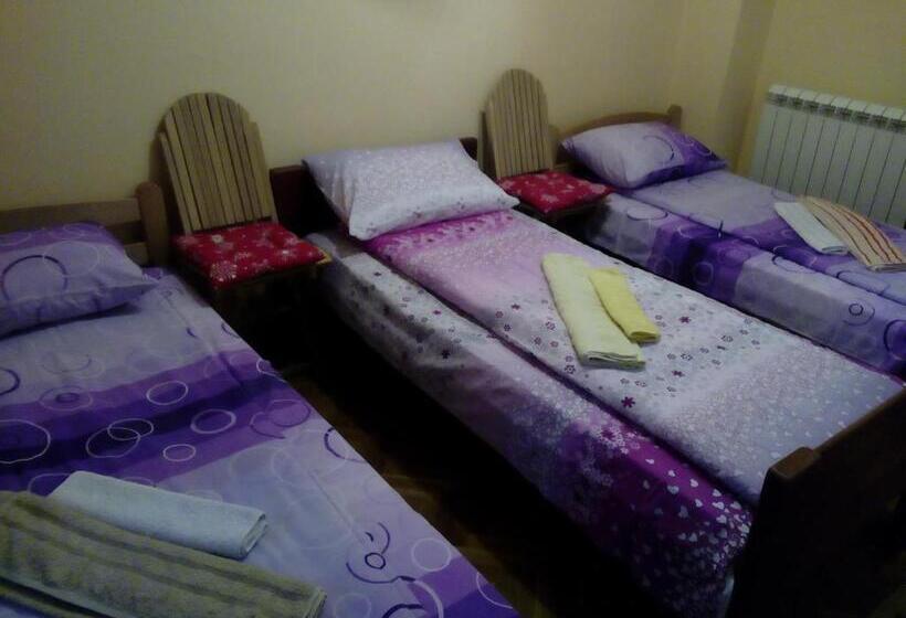 آپارتمان 1 خوابه, Guest House Mirijevski Konak