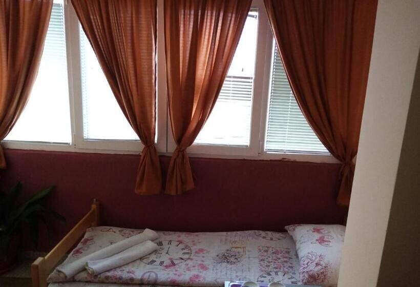 اتاق استاندارد با بالکن, Guest House Mirijevski Konak