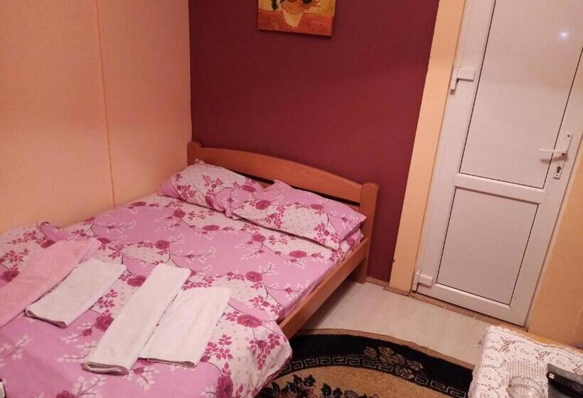 اتاق استاندارد با بالکن, Guest House Mirijevski Konak