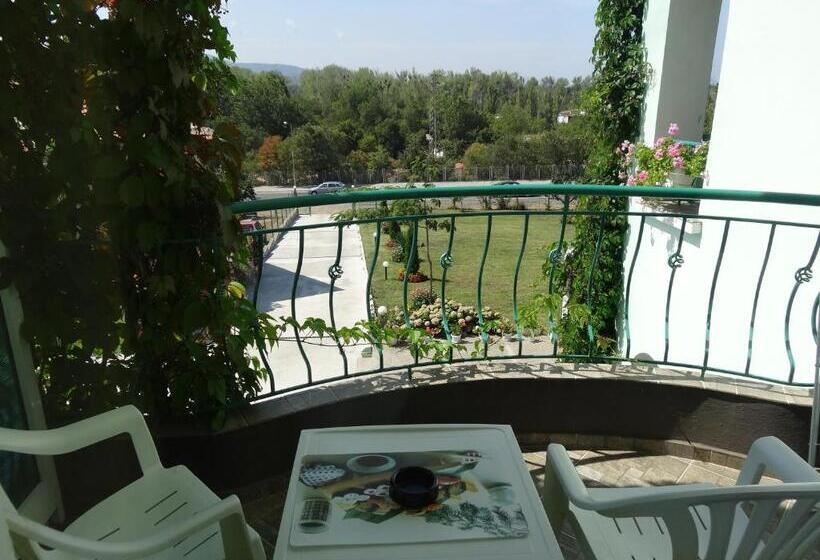 스탠다드 발코니 룸, Guesthouse Kamelia