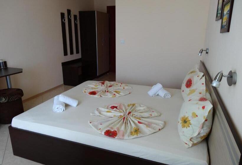 스탠다드 발코니 룸, Guesthouse Kamelia